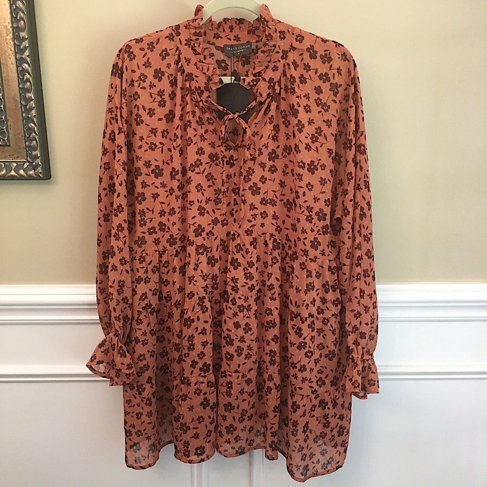 NWT Dress Forum Tiered Floral Babydoll Dress